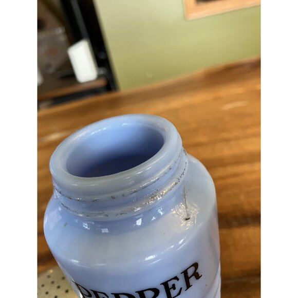 Vintage Jeannette Delphite Blue Ribbed Glass Pepper Shaker - Picture 9 of 13